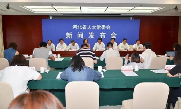 《關(guān)于加強(qiáng)建筑市場監(jiān)督管理的決定》今日施行