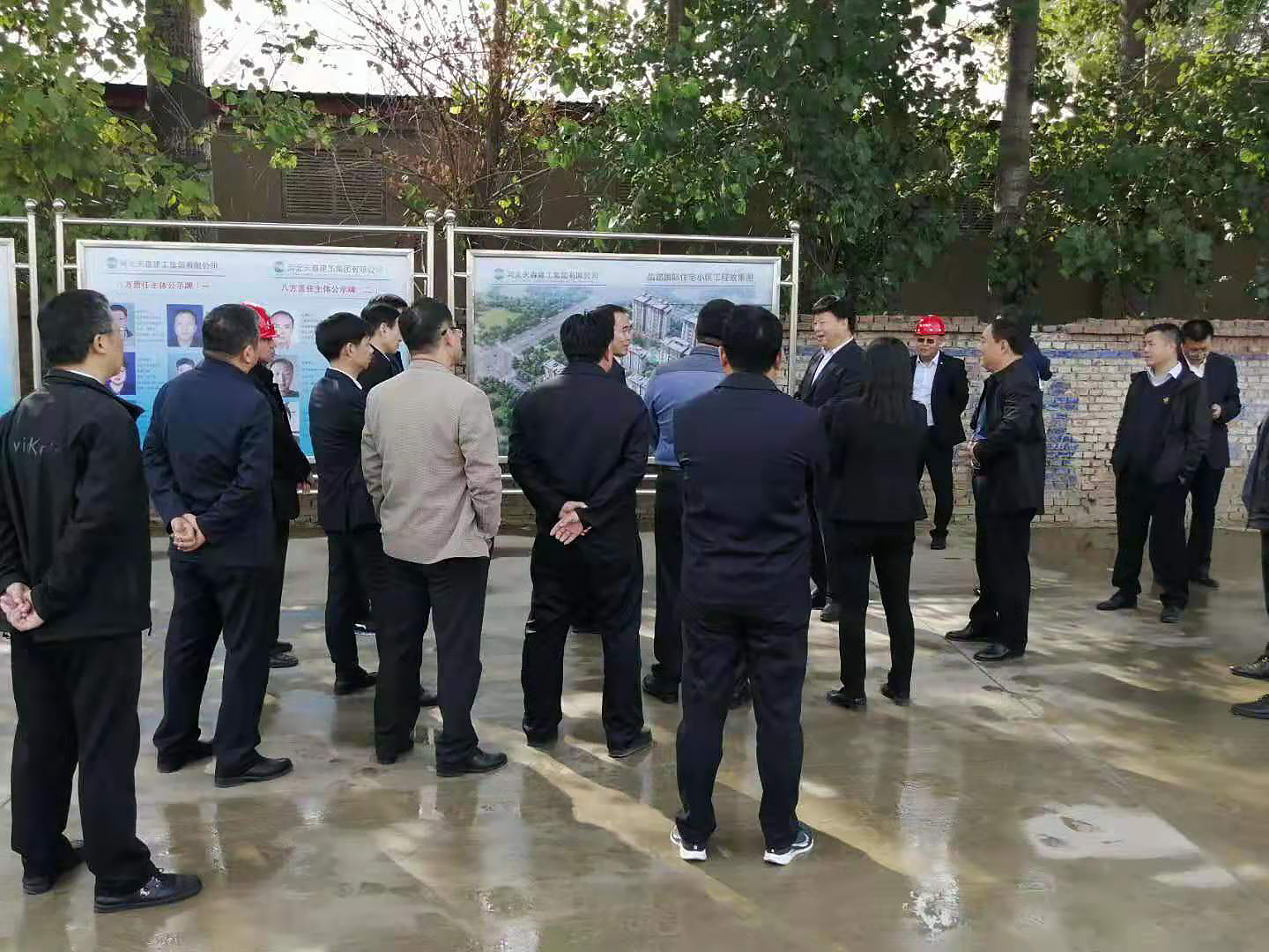 安國(guó)市委書(shū)記羅利一行到我項(xiàng)目視察